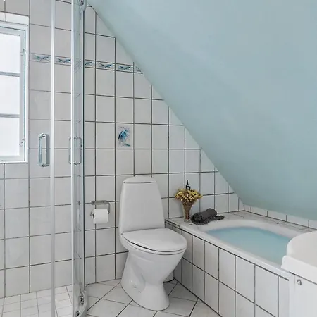 2 Bedroom Beautiful In Samso * Ballen